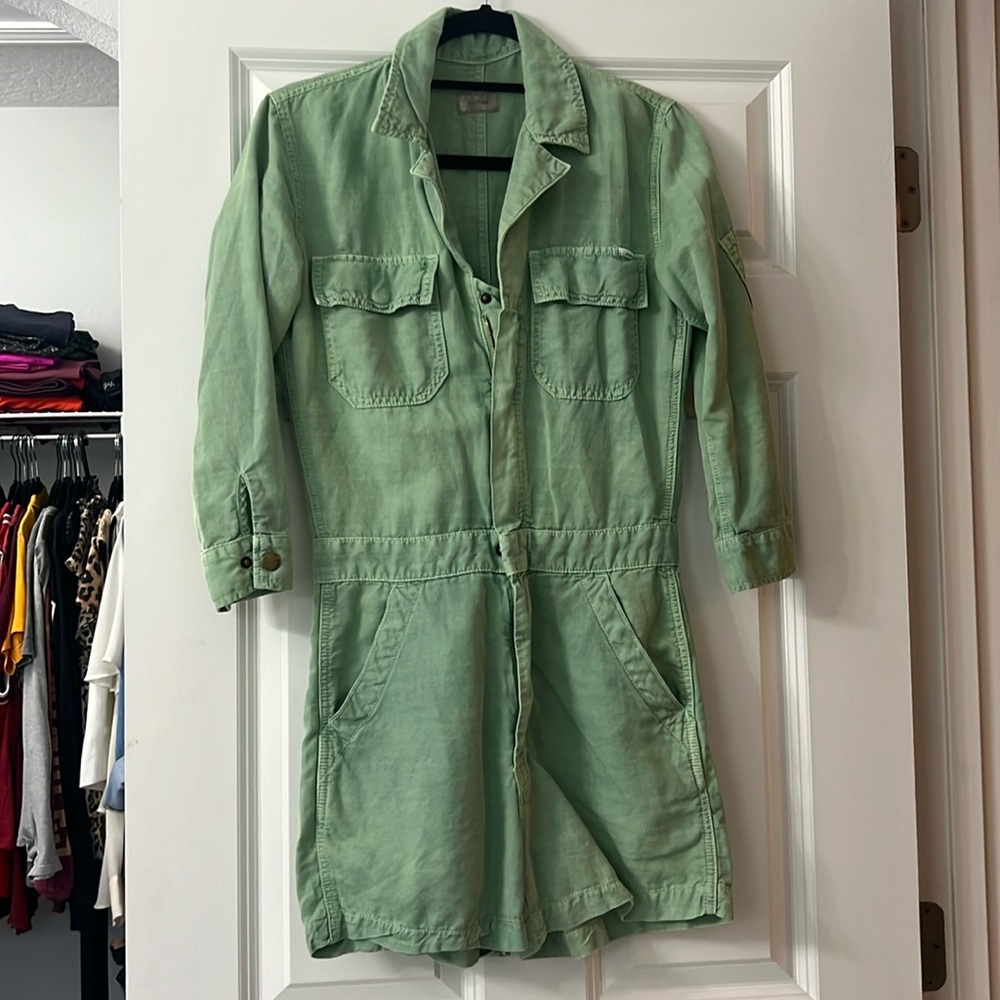 MOTHER Denim Size Small The Fixer Short Romper